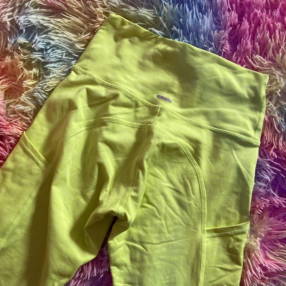 Neon yellow yoga pants - Picture 3 of 4